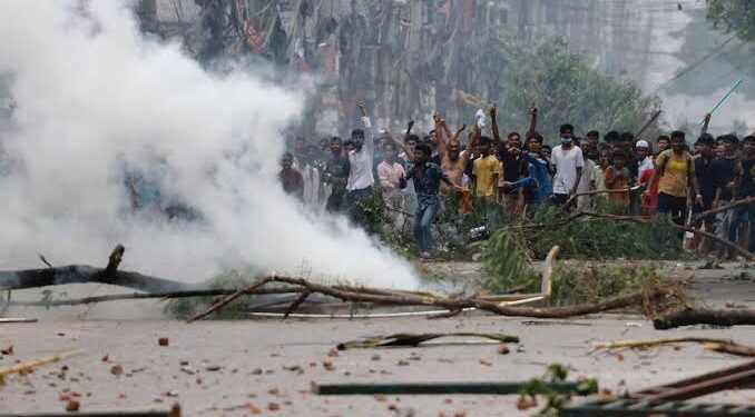At least 300 killed in Bangladesh anti-government protest: Police, doctors At least 300 killed in Bangladesh anti-government protest: Police, doctors