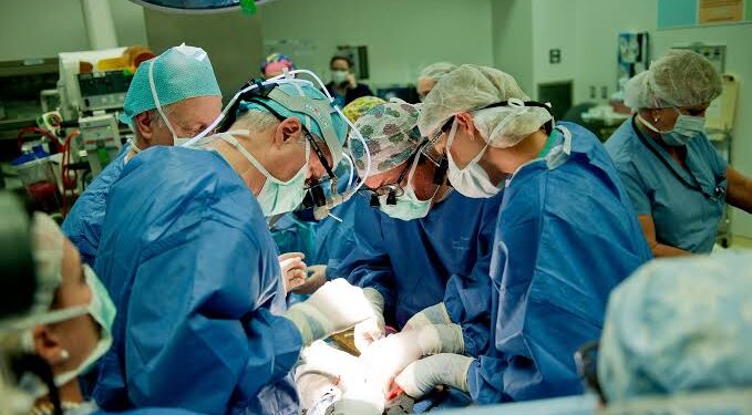 SKIMS Conducts Successful Rare Cardiac Surgery, Director lauds team for good work