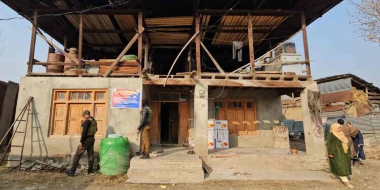 Sopore Police Attach Property of Terrorist Associate Under UAPA Sopore Police Attach Property of Terrorist Associate Under UAPA