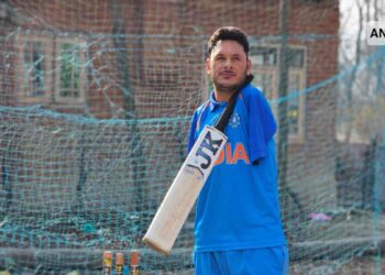 Para-cricketer Amir Lone Thanks Adani Foundation for ₹67 Lakh Support to Set Up Cricket Facility