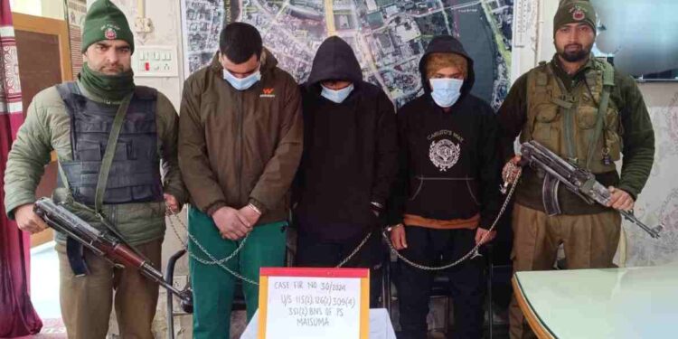 Srinagar Police Crack Extortion and Assault Case, Three Arrested