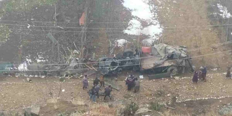 Four Soldiers Dead, 2 Injured in Bandipora Road Accident Four Soldiers Dead, 2 Injured in Bandipora Road Accident