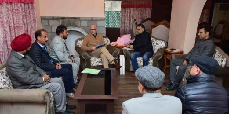 JKEEGA Calls on CM Omar, Highlights HR Issues Faced by JKPDD Engineers JKEEGA Calls on CM Omar, Highlights HR Issues Faced by JKPDD Engineers