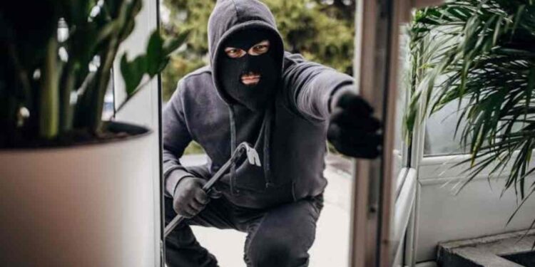 Burglars Decamp with Vital Machinery from Water Supply Scheme in Shopian, Leaving Three Villages Without Water