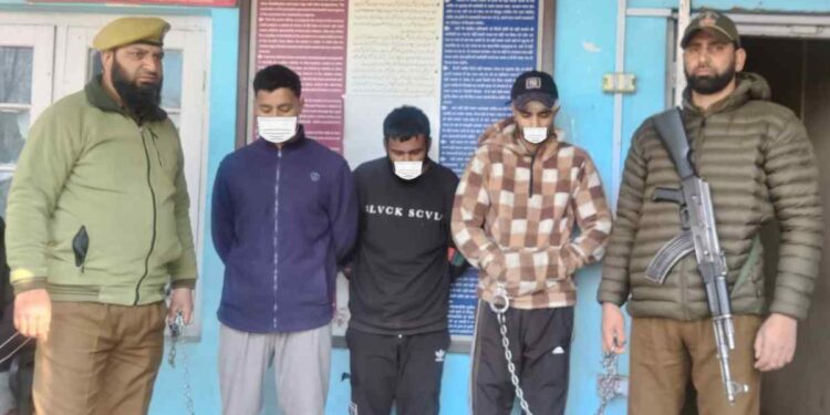 Three Arrested for Stealing Cash from Mosque’s Donation Box in Srinagar Three Arrested for Stealing Cash from Mosque’s Donation Box in Srinagar