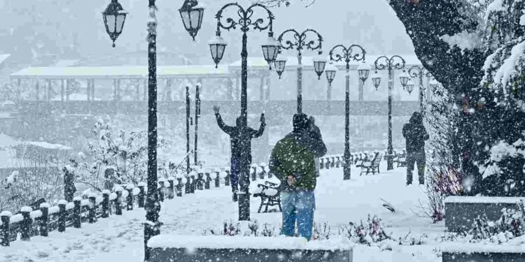 MeT Predicts 4-Day Wet Spell, Issues Yellow Alert From Feb 25