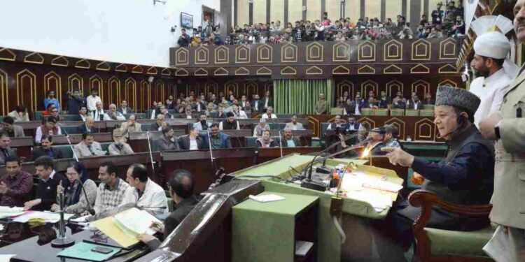 Protests in the Assembly Over Police Action Against Demonstrators in Kulgam Protests Erupt in Assembly Over Billawar Civilian Killings; Fashion Show Held in Gulmarg