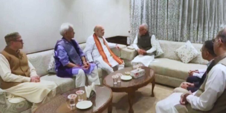 HM Shah Arrives in Srinagar, Visits Residence of Martyr DySP Humayun Muzamil