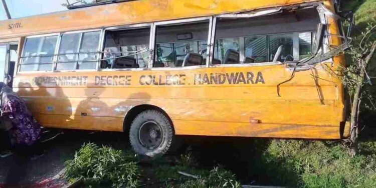 Girl Student Killed, 14 Injured — 3 Critical in GDC Handwara Bus Accident