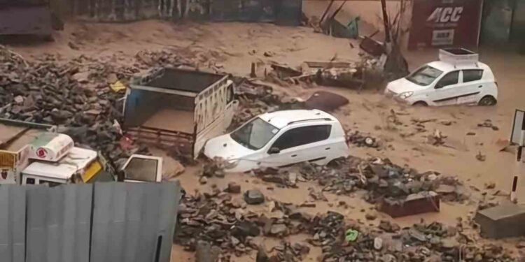 Ramban Horror: Deadly Landslide Kills 3, Buries Hotel & Cars; Army Rescues 100 Amid Flash Floods