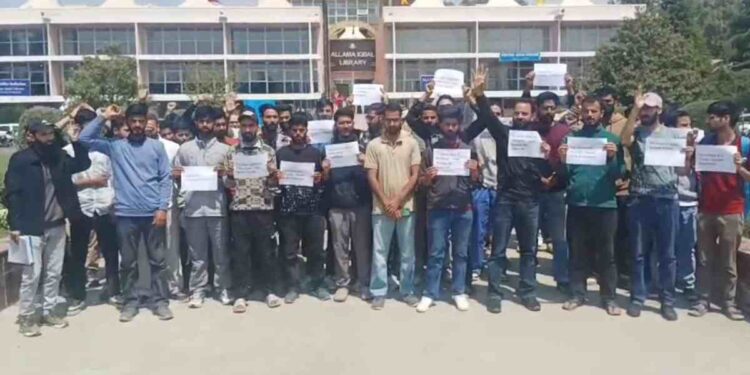 Kashmir University Students and Scholars Protest Pahalgam Attack Kashmir University Students and Scholars Protest Pahalgam Attack