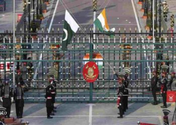 Retreat Ceremony Resumes at Punjab’s Indo-Pak Border with Curbs