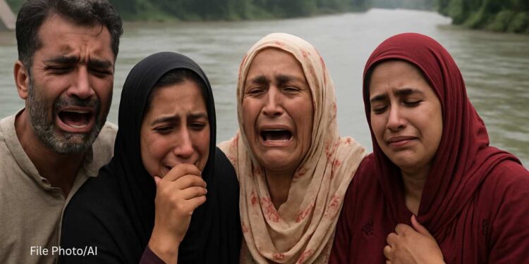 Rain, Floods Kill Over 835 Across Pakistan Srinagar Family’s Picnic Turns Tragic: Minor Dead, Two Missing After Falling into Jhelum in Baramulla
