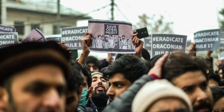 Govt Hides Behind ‘Cabinet Papers’ Clause, Denies Updates on Reservation Report Govt Refuses to Disclose Cabinet Panel Report on Reservation