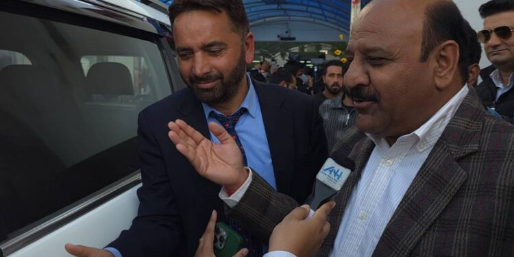 Contractors To Be Blacklisted If They Fail To Deliver Projects On Time: Dy CM Contractors To Be Blacklisted If They Fail To Deliver Projects On Time: Dy CM