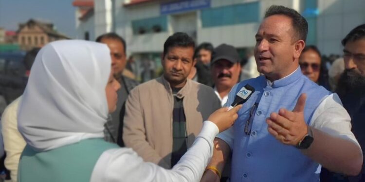 CM Omar Was Elected for Good Governance, Not for Restoration of Statehood: LoP Sharma CM Omar Was Elected for Good Governance, Not for Restoration of Statehood: LoP Sharma